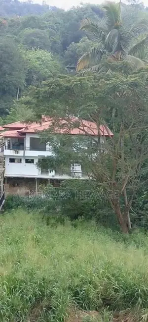 මහල් දෙකකින් යුත් නිවසක් විකිණීමට – ගුරුදෙණිය, මහනුවර