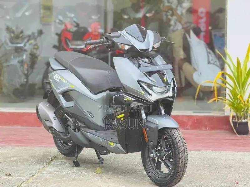 Hero XOOM 125R 2026