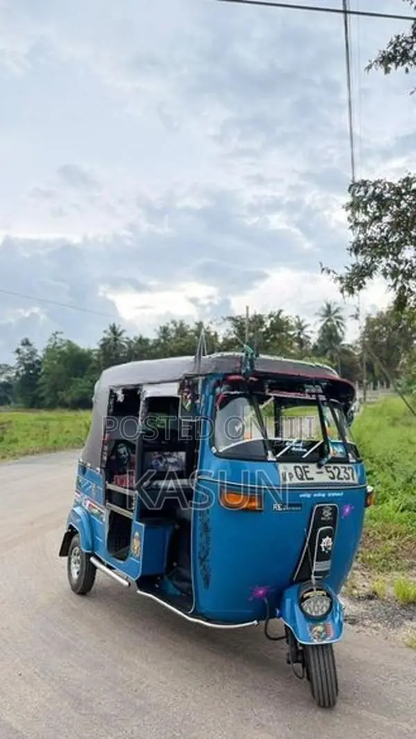 Bajaj RE Three Wheeler 2006