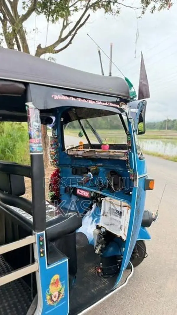 Bajaj RE Three Wheeler 2006