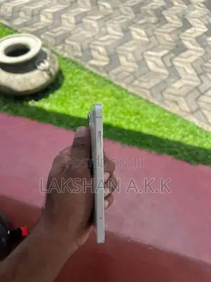 Apple iPhone 13 (Used)