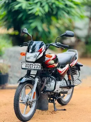 Bajaj CT100 2025