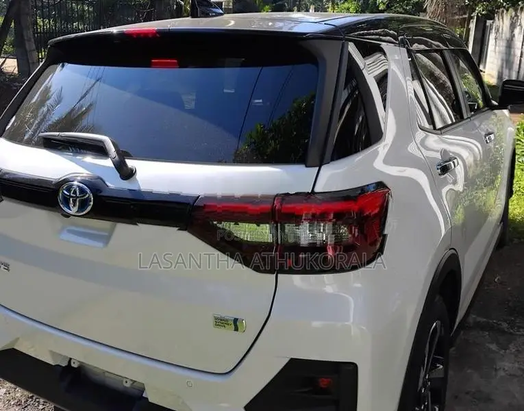 Toyota Raize Hybrid 1.2 Z 2025