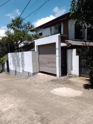 Talawathugoda Two-Storey House For Sale With Separate External Stairca