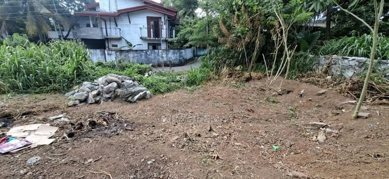 Land for sale Boralasgamuwa Bokundara makuluduwa road