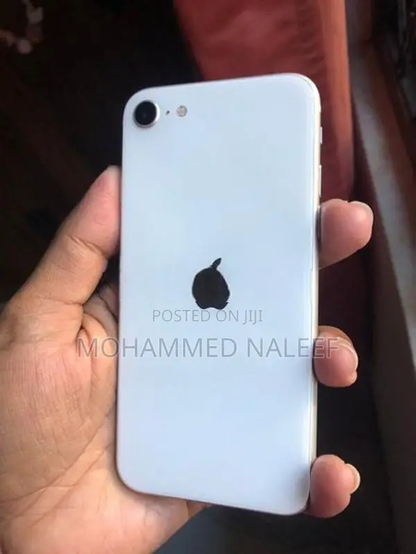 Apple iPhone SE 2 (Used)