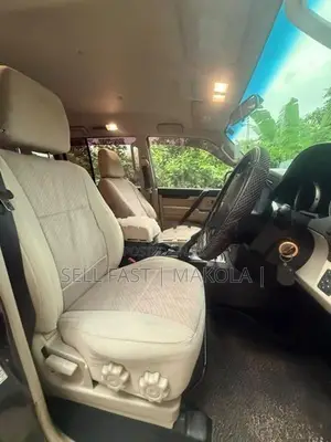 Mitsubishi Montero 2013