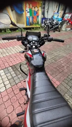 Bajaj Discover 125 2025