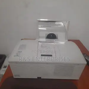 Short Throw Panasonic