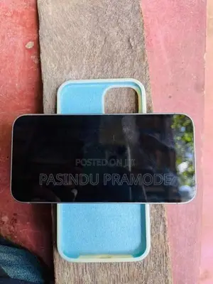 Apple iPhone 14 (Used)