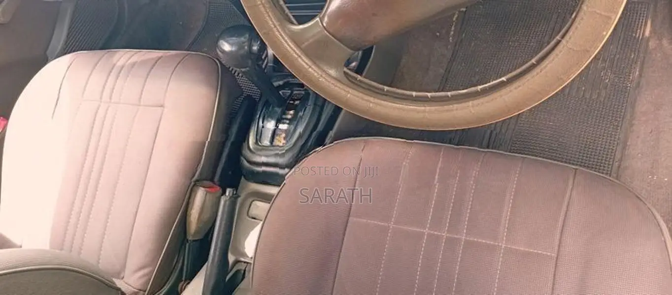 Nissan Sunny 1994