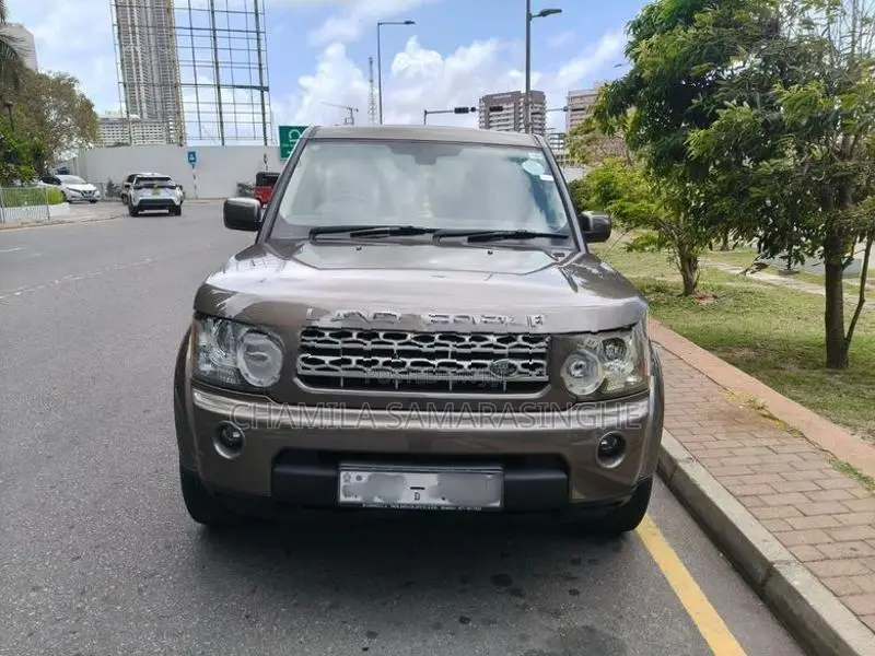 Land Rover Discovery GS 2010