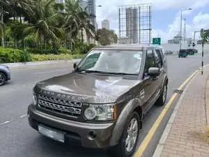 Land Rover Discovery GS 2010