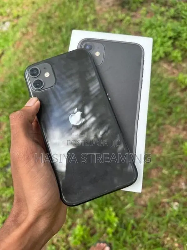 Apple iPhone 11 (Used)