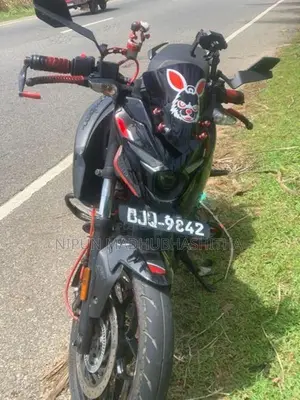 Bajaj Pulsar N160 2025