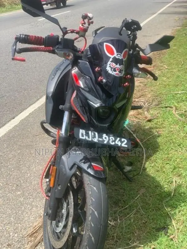 Bajaj Pulsar N160 2025
