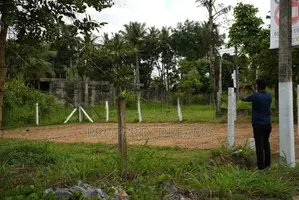 Land for Sale in Meegoda