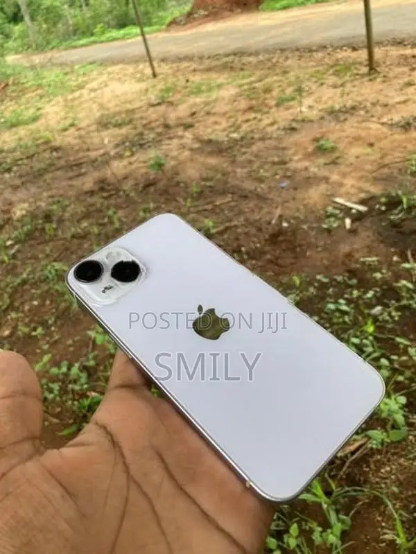 Apple iPhone 14 (Used)