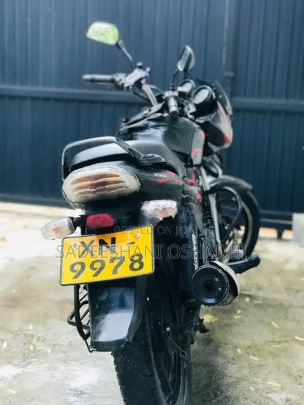 Bajaj Discover 150 2012