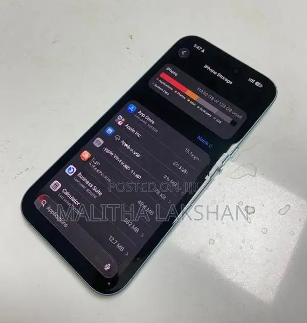 Apple iPhone 16 (Used)