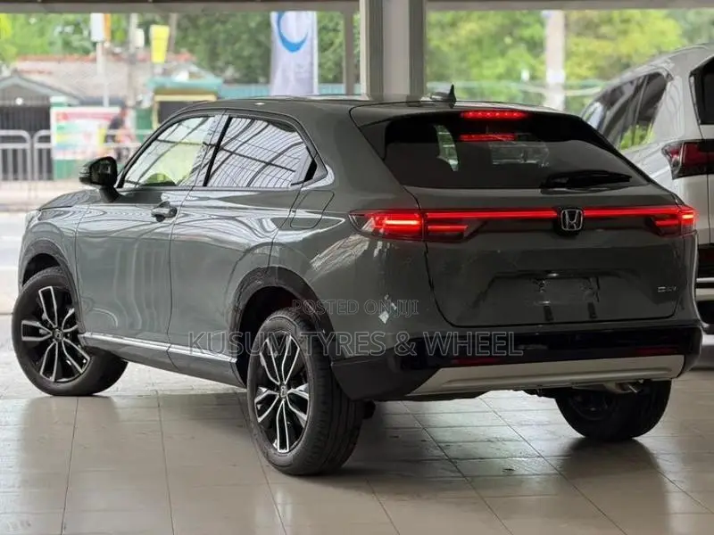 Honda Vezel Z Premium 10 SPEAKRS 2026
