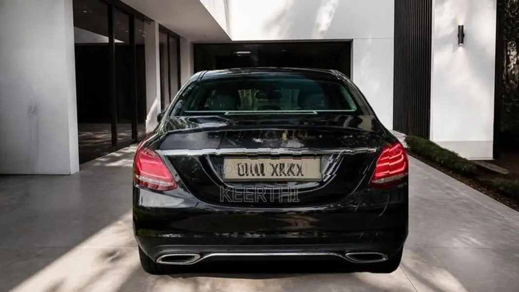 Mercedes Benz C350 E Plus 2016