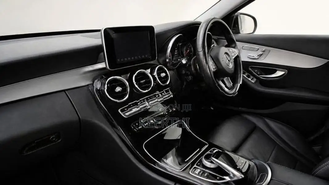 Mercedes Benz C350 E Plus 2016