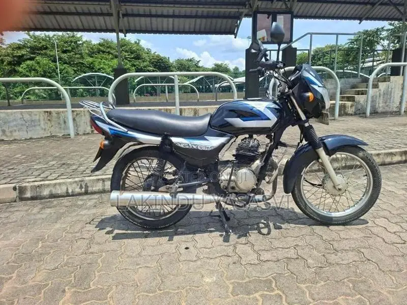 Bajaj CT100 2011