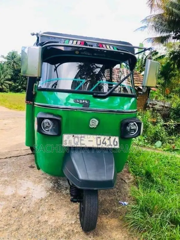Bajaj QE 2006