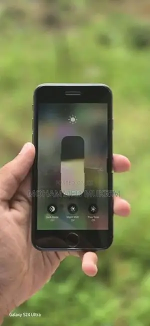 Apple iPhone 8 (Used)
