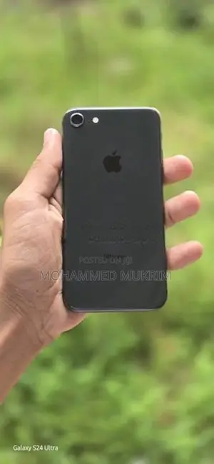 Apple iPhone 8 (Used)