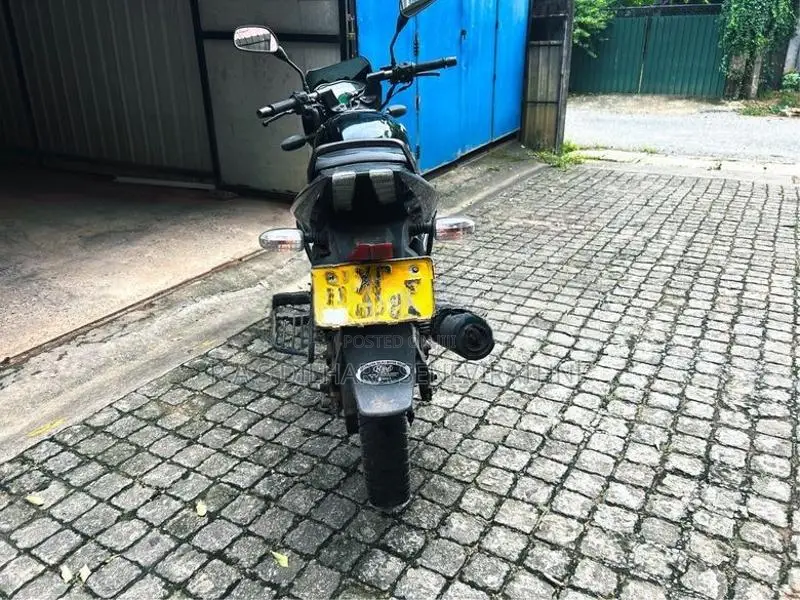 Bajaj Pulsar 150 2011