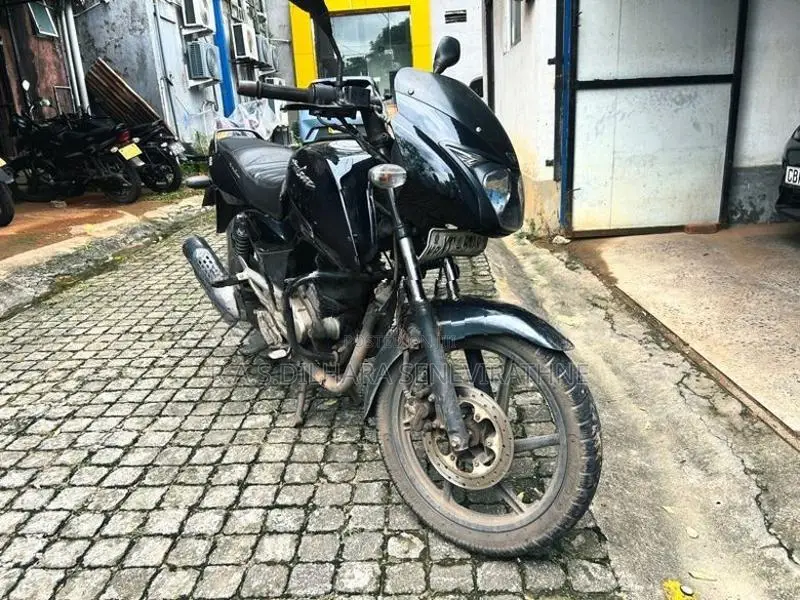 Bajaj Pulsar 150 2011