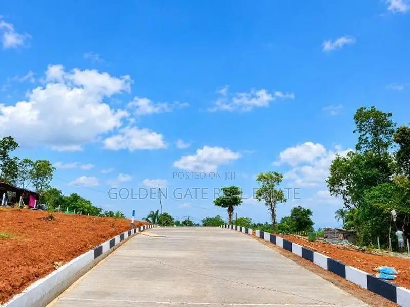 Land for Sale Near Veyangoda Highway Entrance