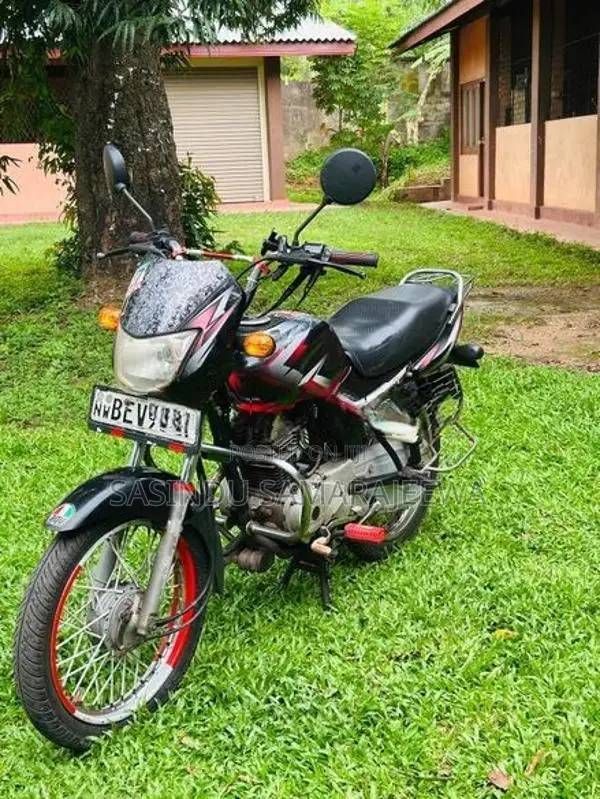 Bajaj CT100 (BEV) 2016