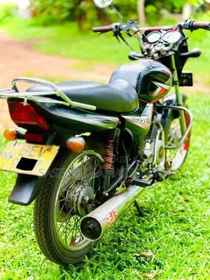 Bajaj CT100 (BEV) 2016