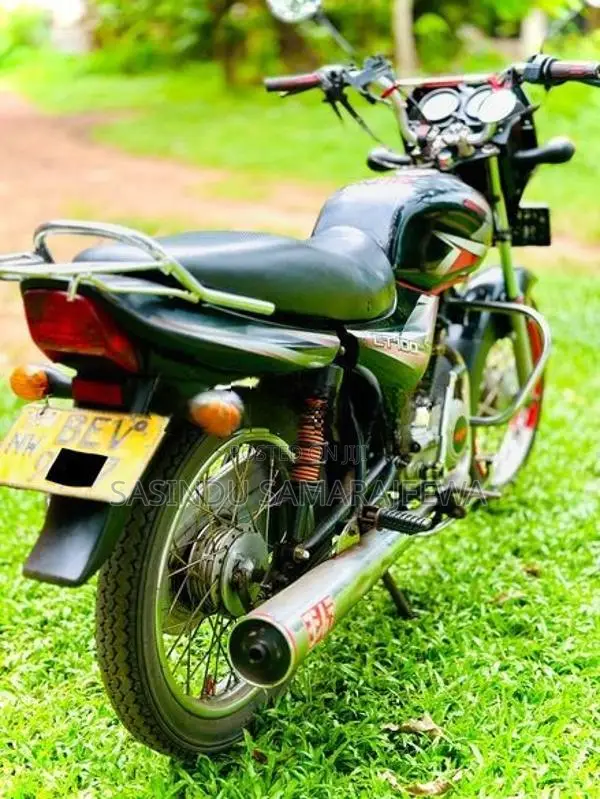 Bajaj CT100 (BEV) 2016