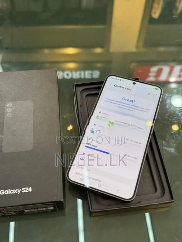 Samsung Galaxy S24 (Used)