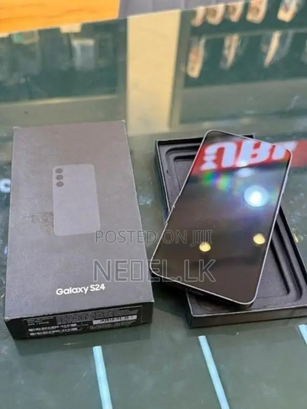 Samsung Galaxy S24 (Used)