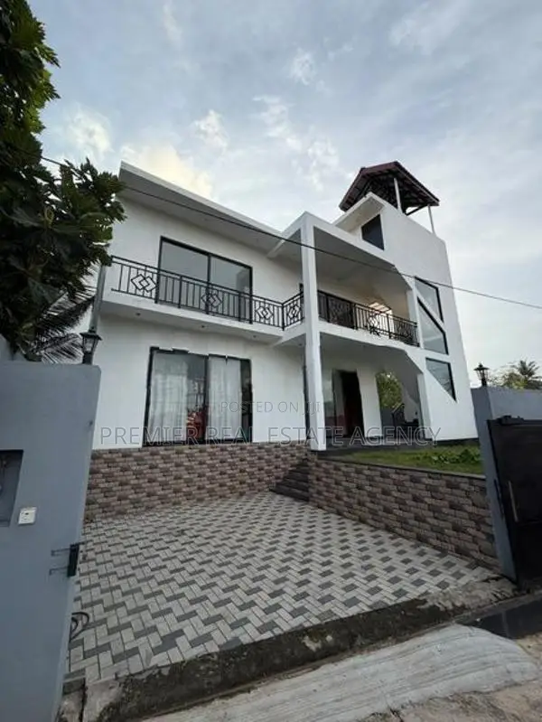 Brand New House For Sale In Peralanda, Ragama