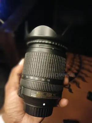 Nikon D7200 Body With 18- 140 Kit Lens