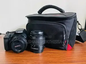⁠Canon EOS 1500D Camera