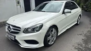 Mercedes Benz E300 Bluetechybrid AMG 2013