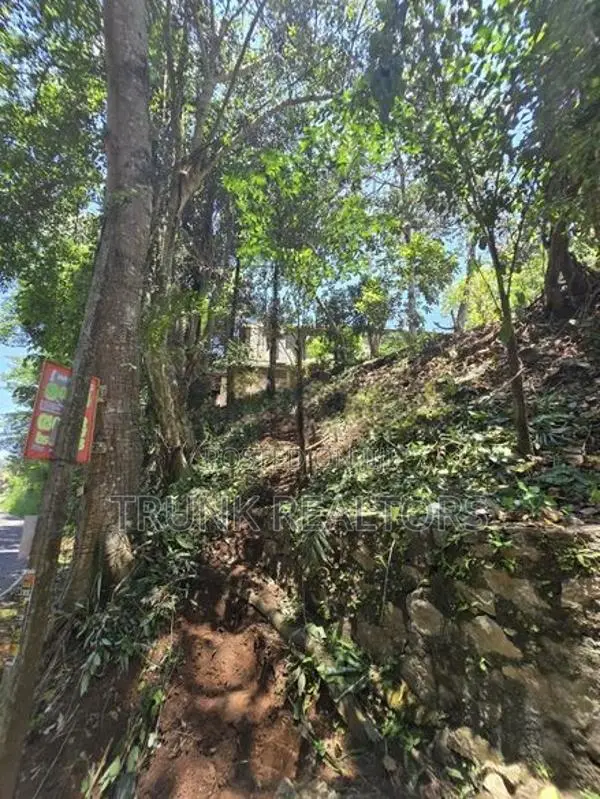 ￭ Matale Land For Sale (NK12010)