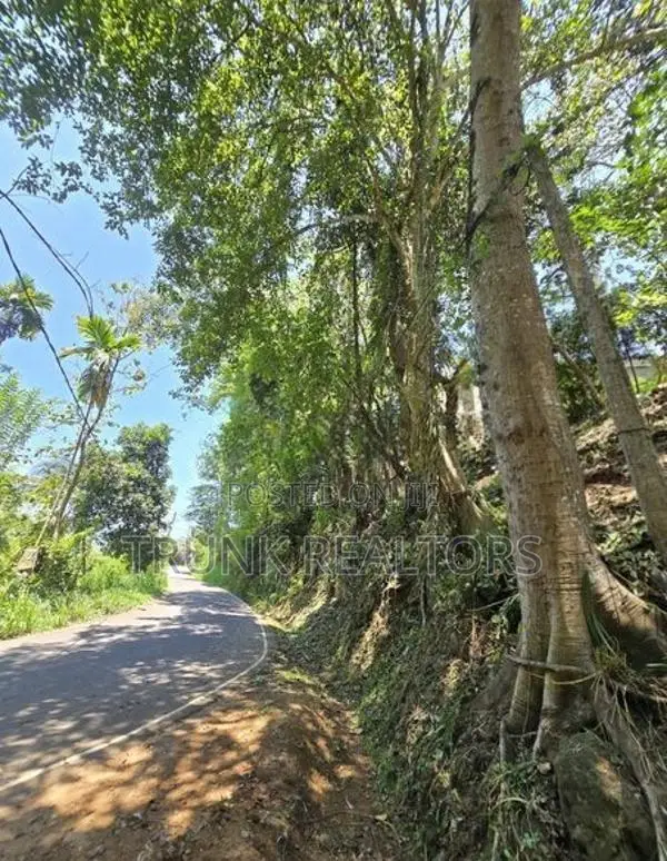￭ Matale Land For Sale (NK12010)
