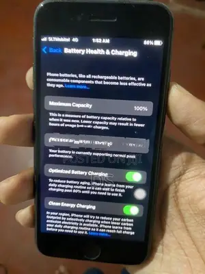 Apple iPhone 8 (Used)
