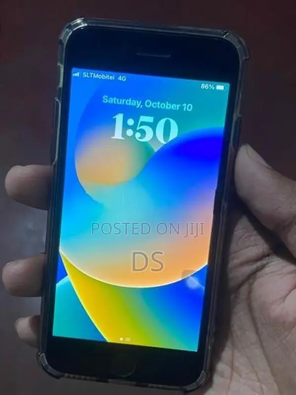 Apple iPhone 8 (Used)