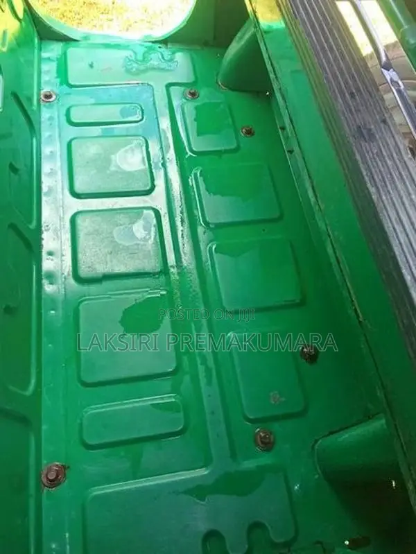 Bajaj RE 4Stok 2012