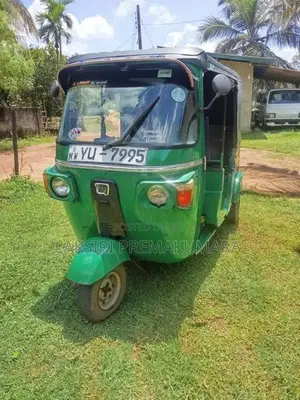 Bajaj RE 4Stok 2012