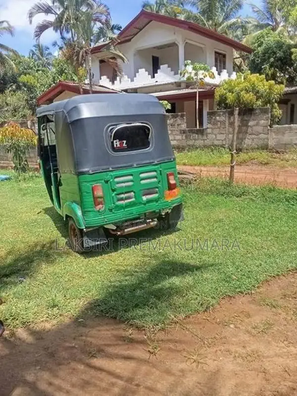 Bajaj RE 4Stok 2012